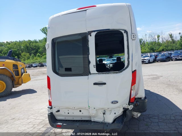 Ford 2015 2015 1FTYR3XG1FKA35558 Image 16