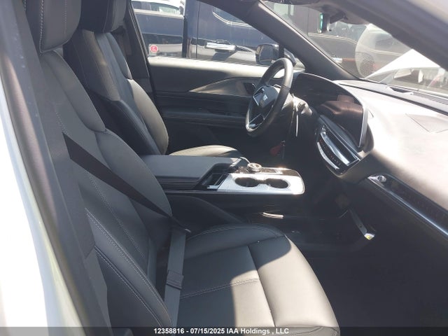 1GYKPMRL0RZ102684 Cadillac x0e + ec6