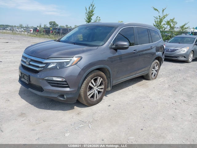 Honda j35y6 2017 5FNYF6H77HB505715 Image 2