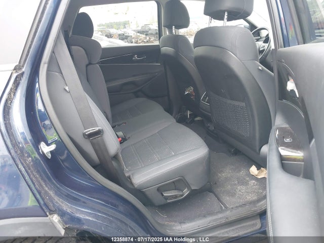 5XYPGDA54HG327194 KIA Sorento