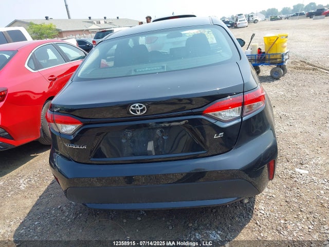 12358915 :رقم المزاد ، 5YFBPMBE9NP365584 vin ، 2022 Toyota Corolla Le مزاد بيع