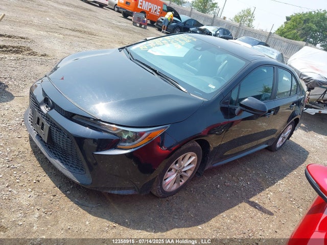12358915 :رقم المزاد ، 5YFBPMBE9NP365584 vin ، 2022 Toyota Corolla Le مزاد بيع