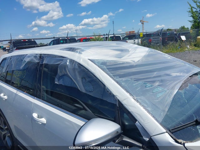 3VWH17AU0JM761374 Volkswagen 2018