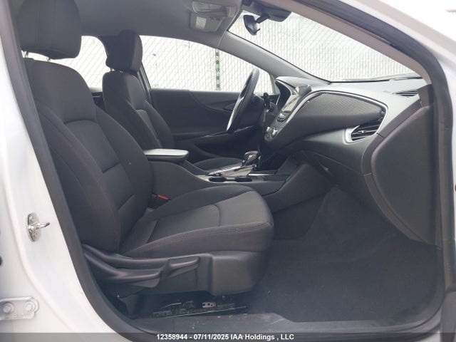 1G1ZD5ST1PF221378 Chevrolet lfv