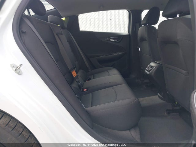 1G1ZD5ST1PF221378 Chevrolet lfv