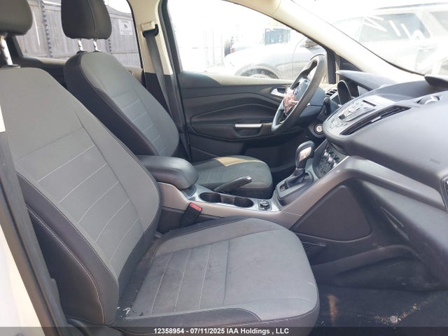 1FMCU0GX3GUB26291 Ford Escape