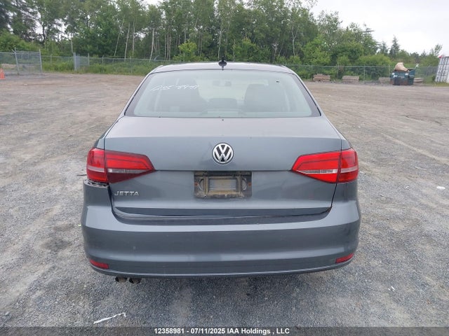 3VW2K7AJ3FM336568 Volkswagen Jetta