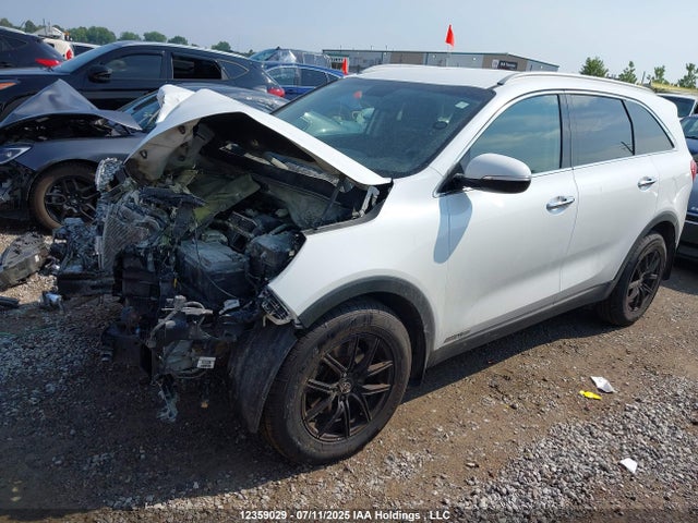 5XYPGDA55HG328242 KIA 2017