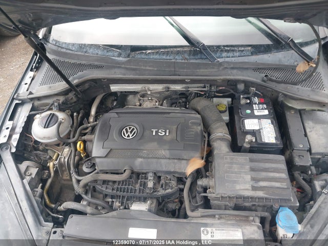 3VWC17AU5HM503422 Volkswagen 1.8 tsi