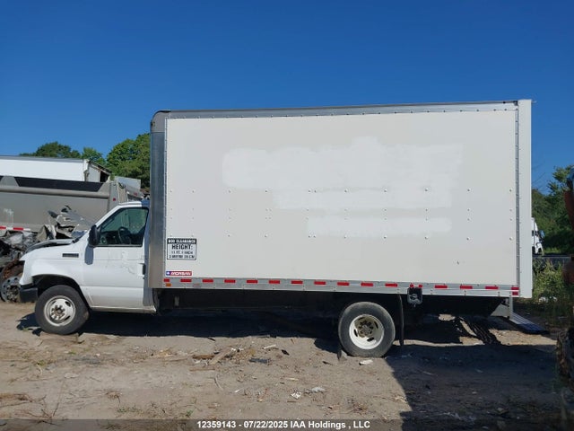 Ford 2024 2024 1FDWE3FN2RDD35066 Image 15