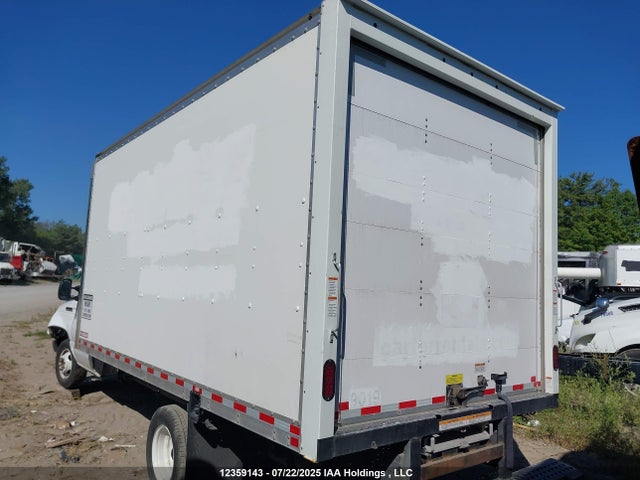 Ford 2024 2024 1FDWE3FN2RDD35066 Image 3