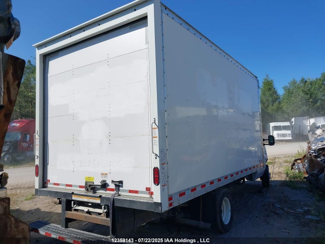 Ford 2024 2024 1FDWE3FN2RDD35066 Image 4