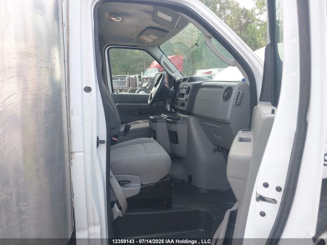 Ford 2024 2024 1FDWE3FN2RDD35066 Image 5