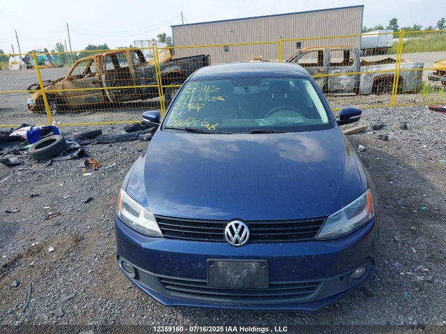 3VW2K7AJ6EM257622 Volkswagen 2014