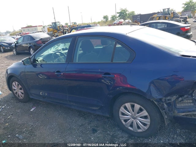 3VW2K7AJ6EM257622 Volkswagen 2014