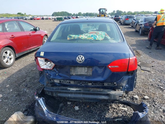 3VW2K7AJ6EM257622 Volkswagen 2014