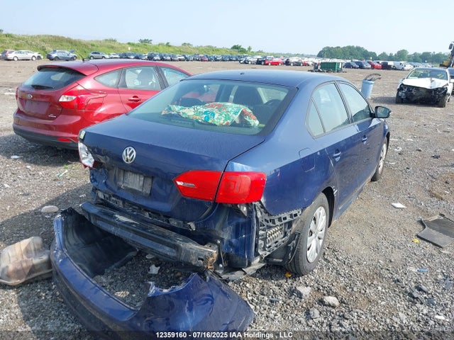 3VW2K7AJ6EM257622 Volkswagen 2014