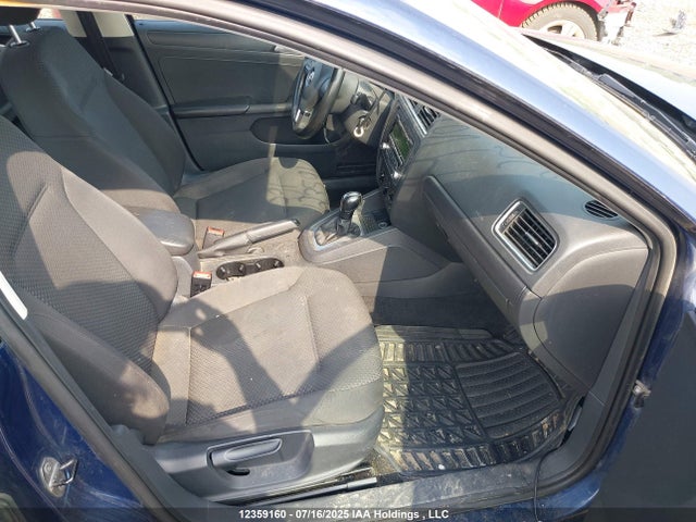 3VW2K7AJ6EM257622 Volkswagen 2014