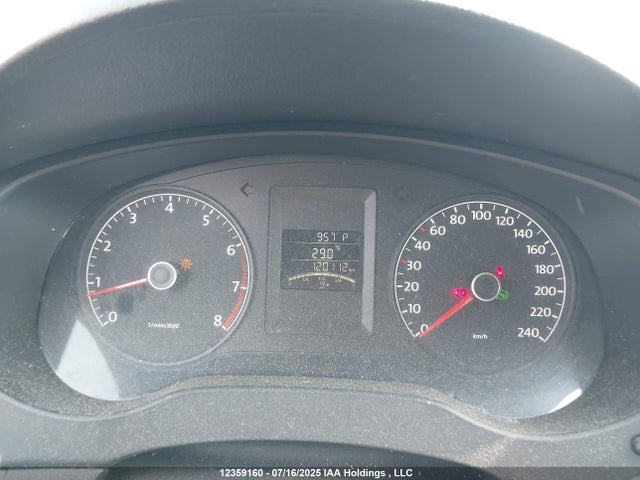 3VW2K7AJ6EM257622 Volkswagen 2014