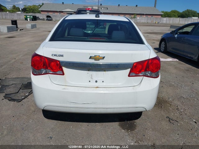 1G1PK5SH9G7158310 Chevrolet luw - e85 max