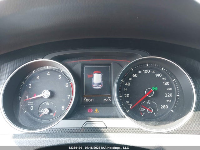 3VW4T7AU2FM005769 Volkswagen 2015