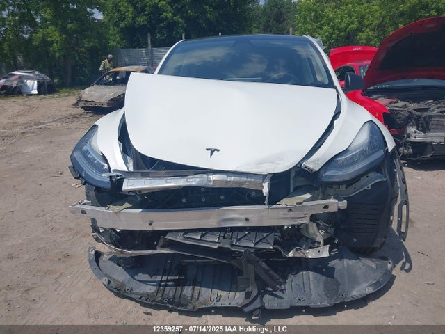7SAYGAEE1NF377456 Tesla 2022