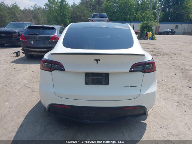 7SAYGAEE1NF377456 Tesla 2022