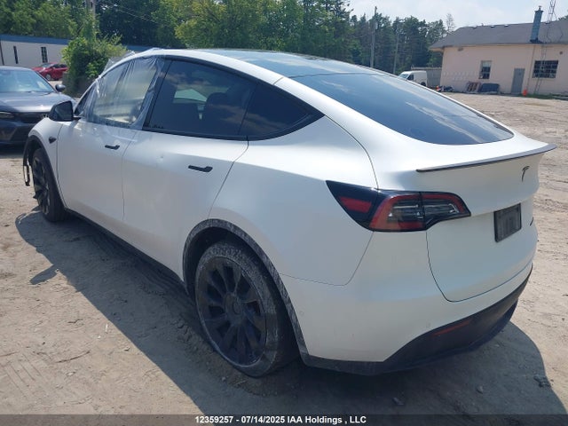 7SAYGAEE1NF377456 Tesla 2022