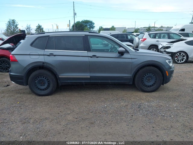3VV1B7AX5JM049195 Volkswagen Tiguan