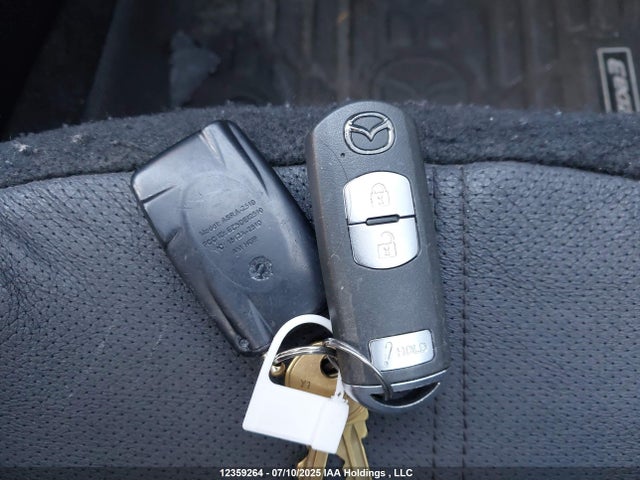 3MZBN1M38JM208997 Mazda py