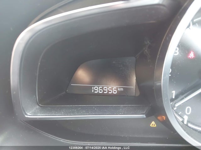 3MZBN1M38JM208997 Mazda py