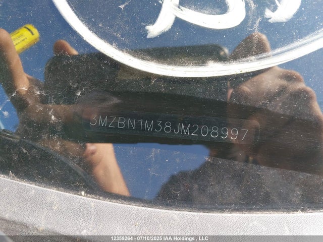 3MZBN1M38JM208997 Mazda py