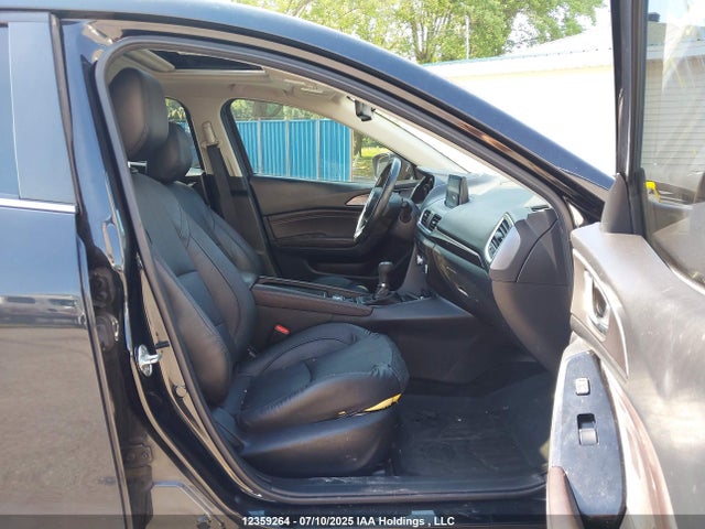 3MZBN1M38JM208997 Mazda py