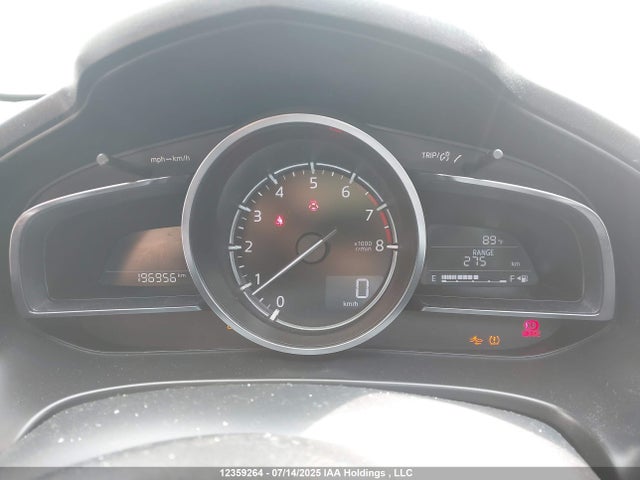 3MZBN1M38JM208997 Mazda py