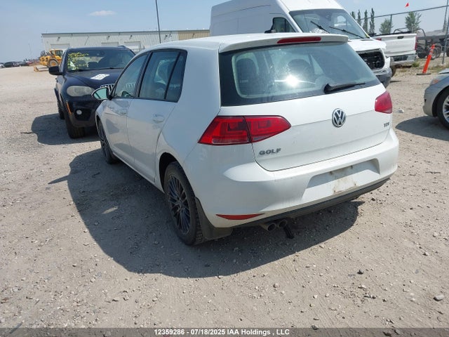 3VW2A7AU6FM021261 Volkswagen Golf