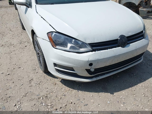 3VW2A7AU6FM021261 Volkswagen Golf