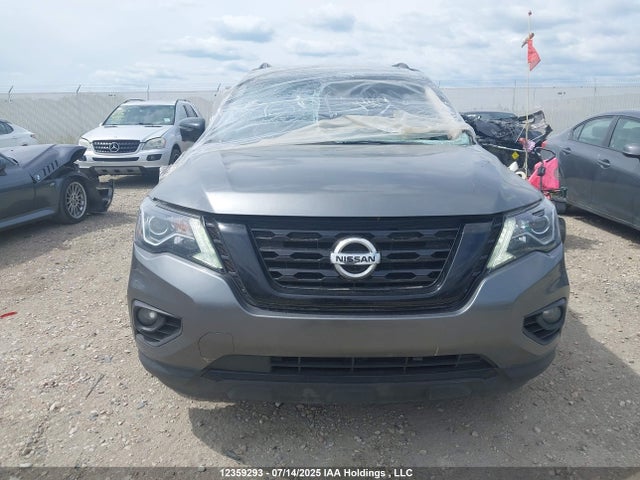 5N1DR2MM8JC640372 Nissan 2018