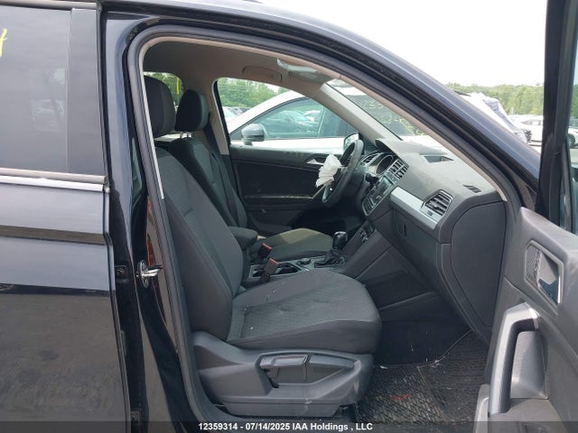 3VV0B7AXXKM049190 Volkswagen Tiguan