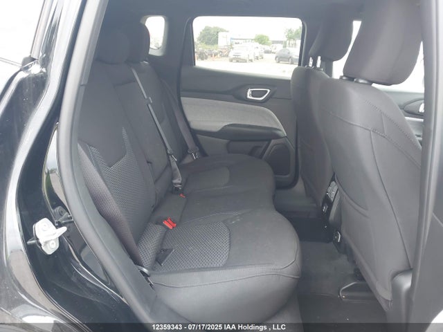 3C4NJDAN1RT588253 Jeep 2024