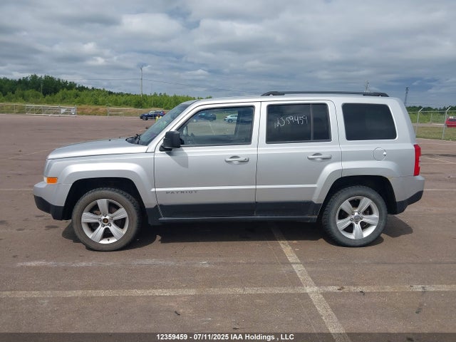 Jeep 2014 2014 1C4NJRAB9ED521807 Image 14