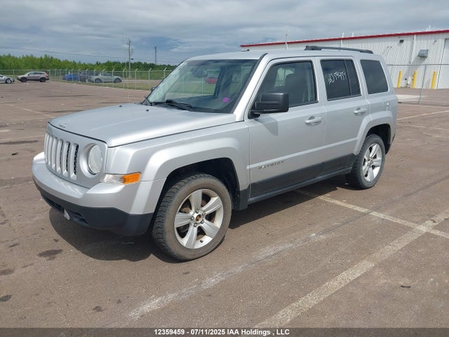 Jeep 2014 2014 1C4NJRAB9ED521807 Image 2