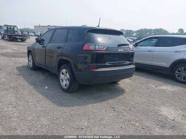 1C4PJLAB4MD100050 Jeep 2021