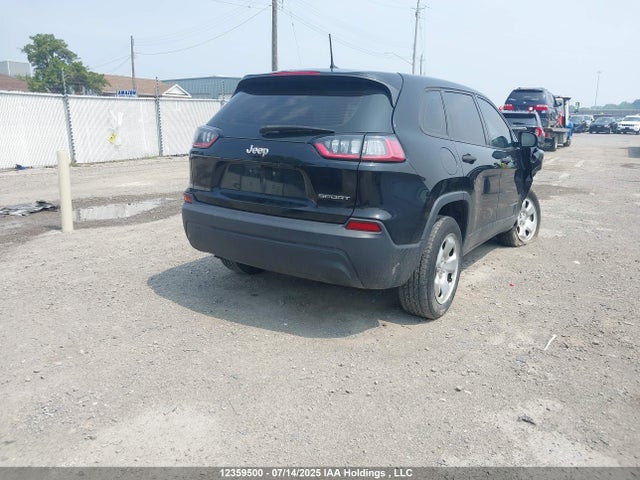 1C4PJLAB4MD100050 Jeep 2021
