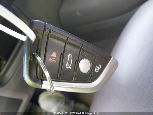 5UXTY5C02LLE57847 BMW X3