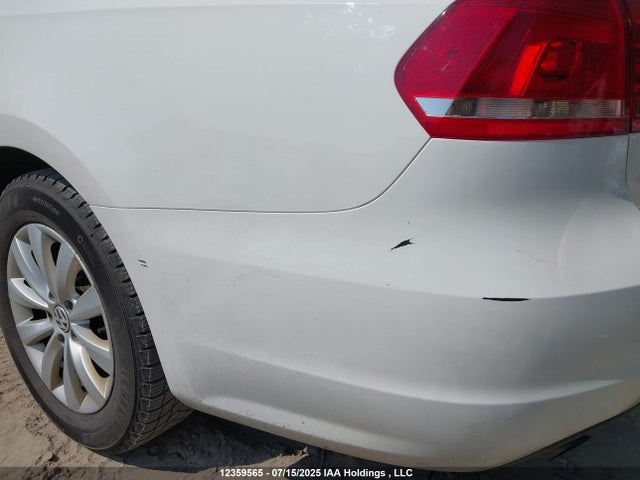 1VWAH7A3XEC011296 Volkswagen 2014