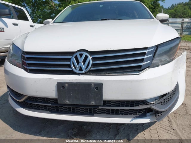 1VWAH7A3XEC011296 Volkswagen 2014