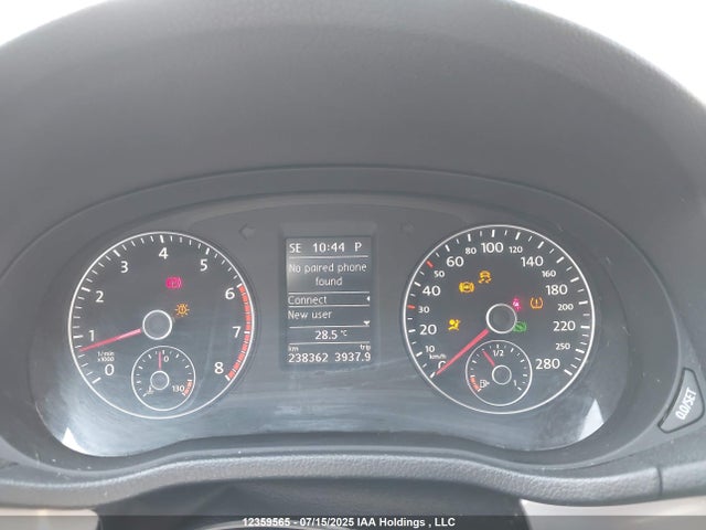 1VWAH7A3XEC011296 Volkswagen 2014