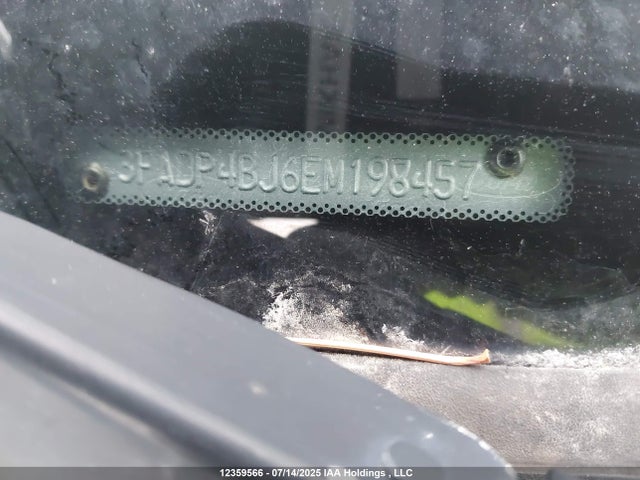 3FADP4BJ6EM198457 Ford Fiesta