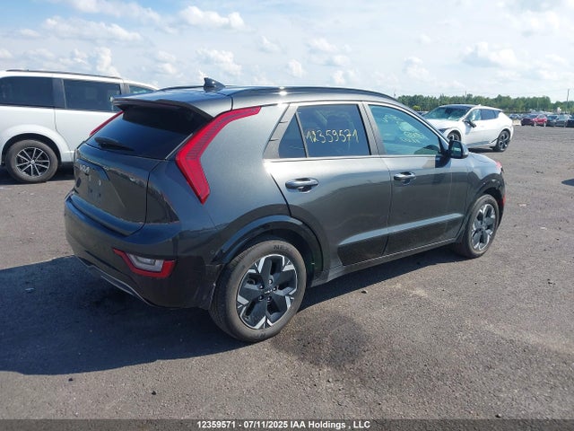 KNDCT3L18R5100079 KIA Niro