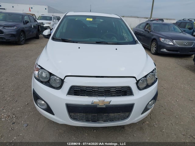 1G1JC6SH9E4212034 Chevrolet luw
